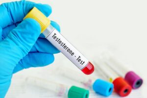 testosterona causa infarto